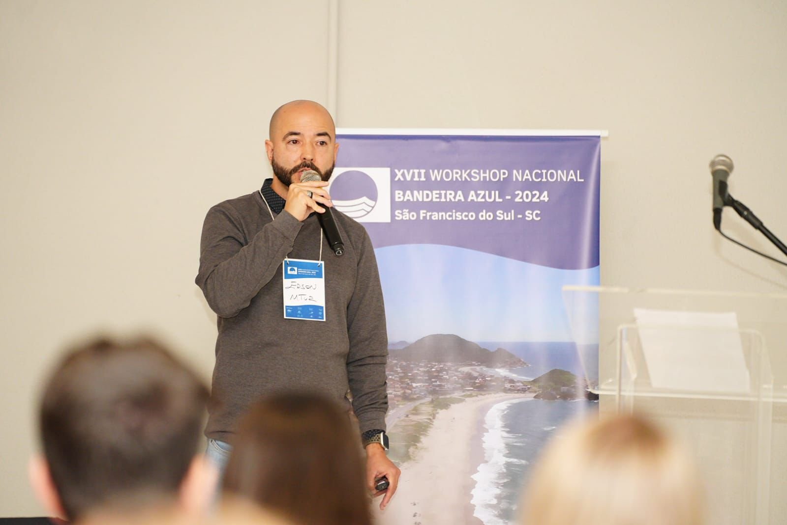 381bd4e6-da4f-40fc-9edd-ba73e3d4a706