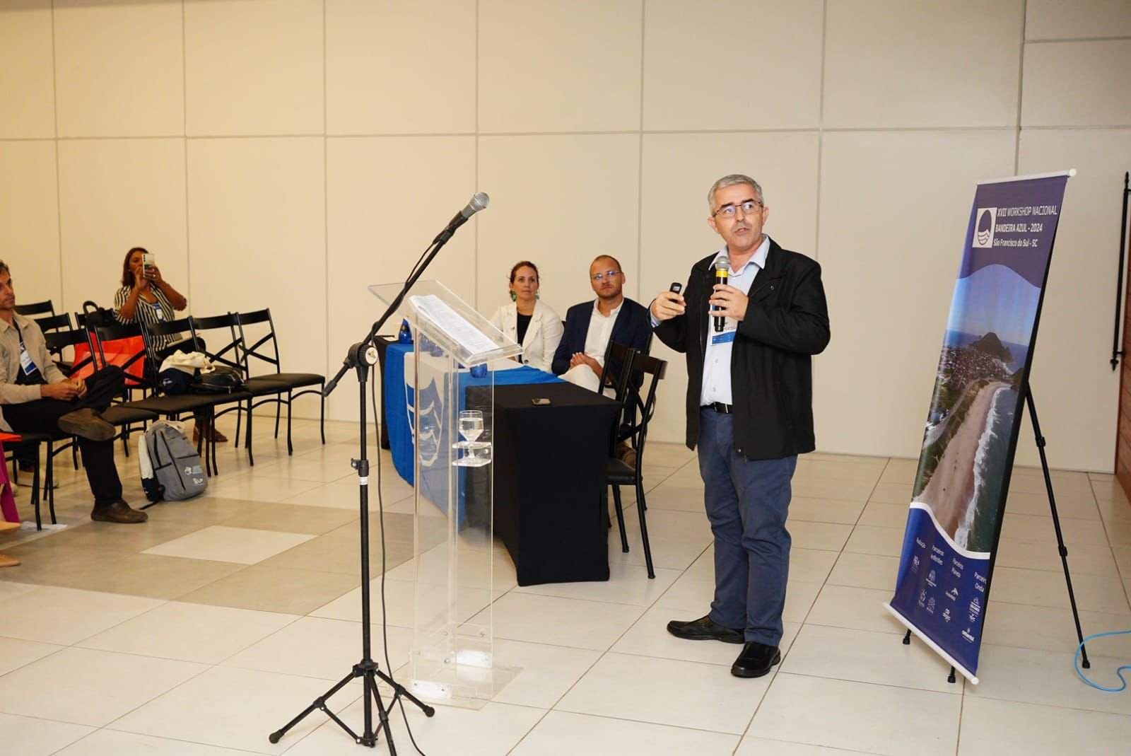 90ecee44-15dd-4d5e-b147-8ffddcc60e31